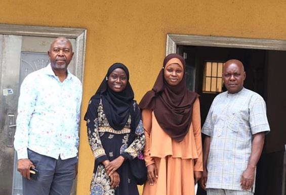 LASU student receives Sam Omatseye’s N100,000 Book Reading Report prize money